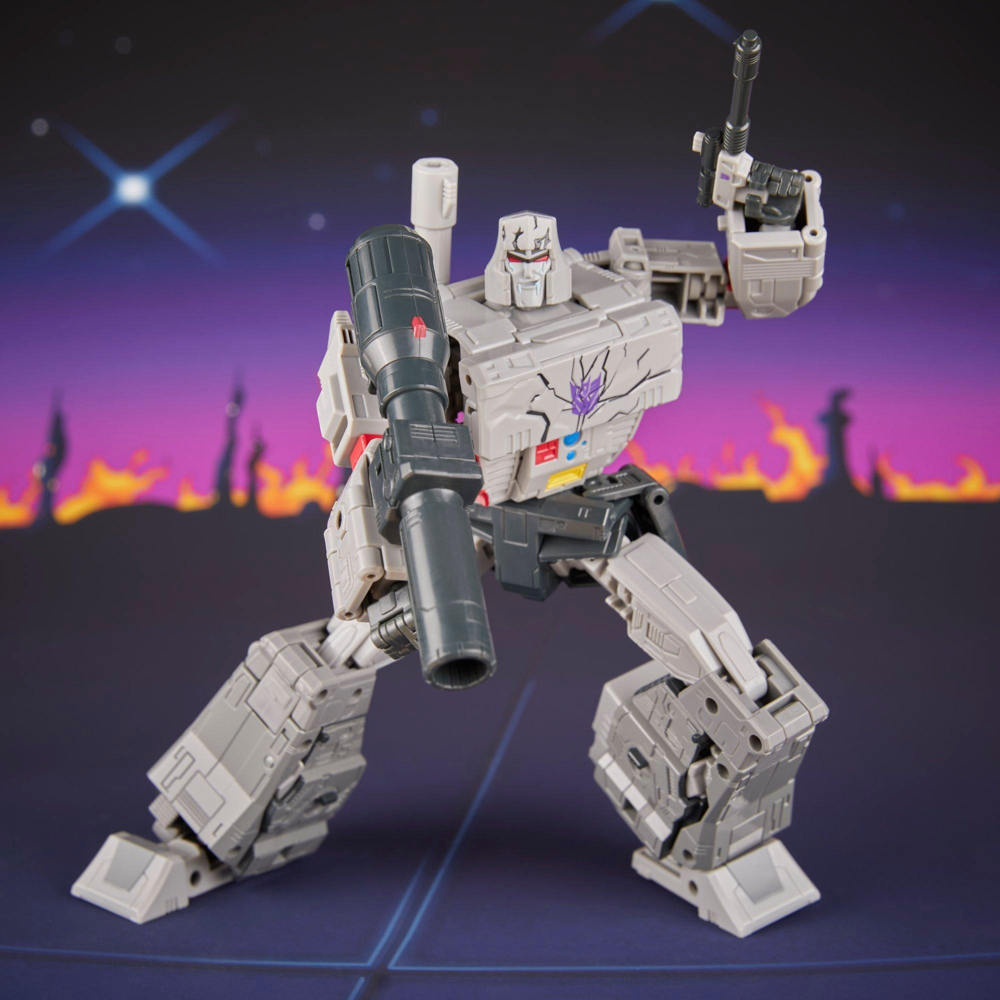 Transformers Studio Series MTMTE Collection The Transformers: The Movie Leader Class Megatron